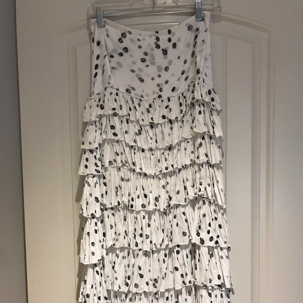 Polka dot-ruffle Skirt